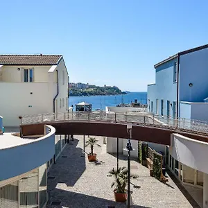 2* Appart hôtel Marina Salivoli